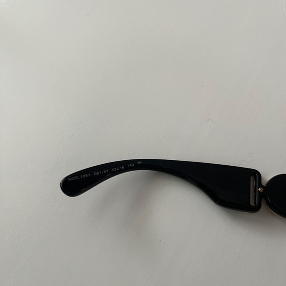 Versace VE4361 53mm sunglasses - Picture 3 of 3